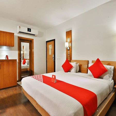 Oyo 1123 Hotel Rock Regency Ahmedabad Exterior photo