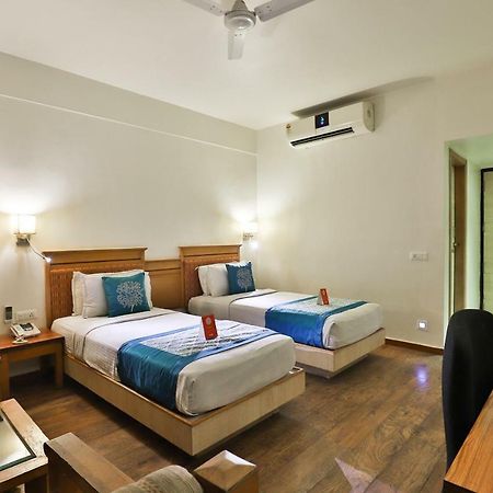 Oyo 1123 Hotel Rock Regency Ahmedabad Exterior photo