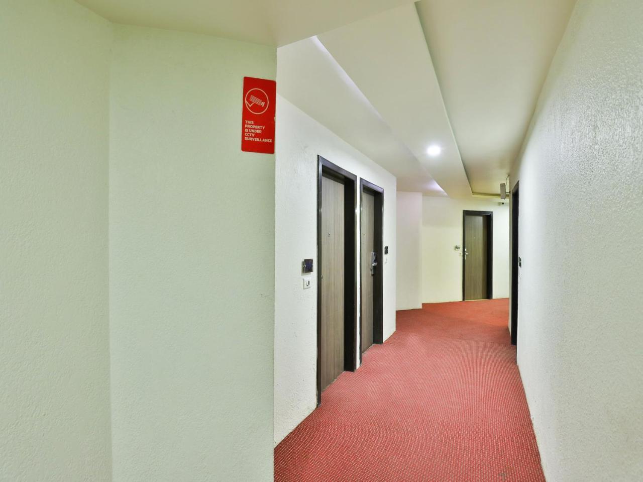 Oyo 1123 Hotel Rock Regency Ahmedabad Exterior photo